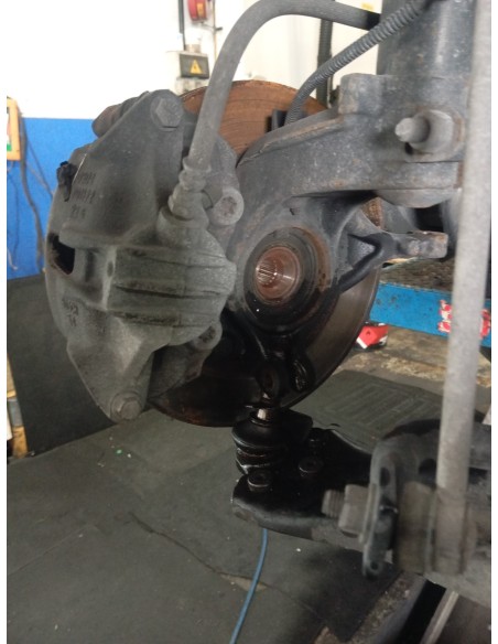 Recambio de mangueta delantera derecha para citroën c4 cactus onetone referencia OEM IAM 1607557580  
