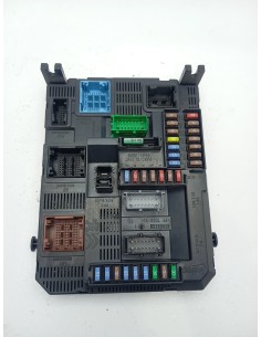 Recambio de caja reles / fusibles para citroën c4 cactus onetone referencia OEM IAM 9807531680 BSI 