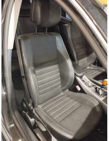 ASIENTO DELANTERO DERECHO RENAULT...