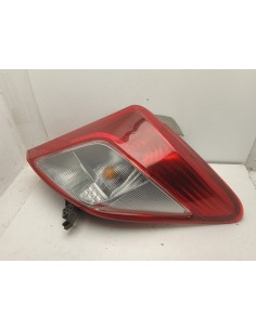 Recambio de piloto trasero derecho para toyota yaris referencia OEM IAM 815510D370  
