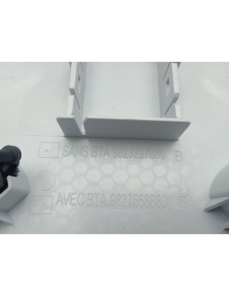Recambio de luz interior para peugeot 208 (p2) active referencia OEM IAM 9823297880  