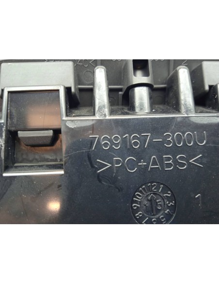 Recambio de cuadro instrumentos para toyota aygo 1.0 cat referencia OEM IAM 769167300U 69144440U 