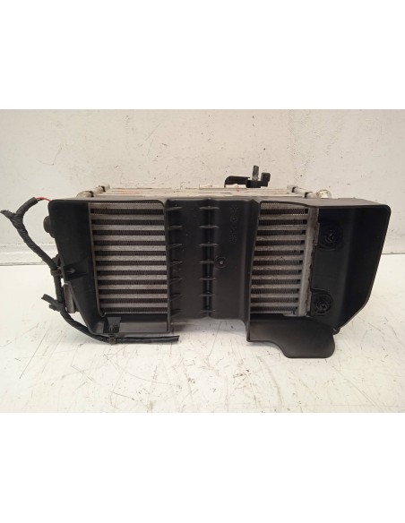 Recambio de intercooler para hyundai i20 tecno le referencia OEM IAM 2827004600  