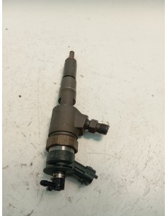 Recambio de inyector para citroën c3 1.4 hdi referencia OEM IAM 0445110135  