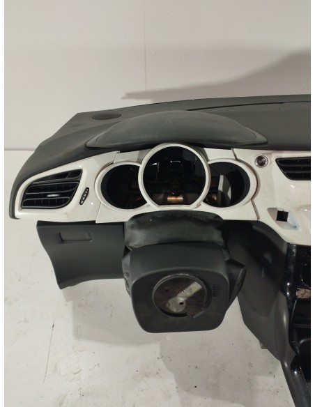 Recambio de salpicadero para citroën c3 1.4 hdi referencia OEM IAM   