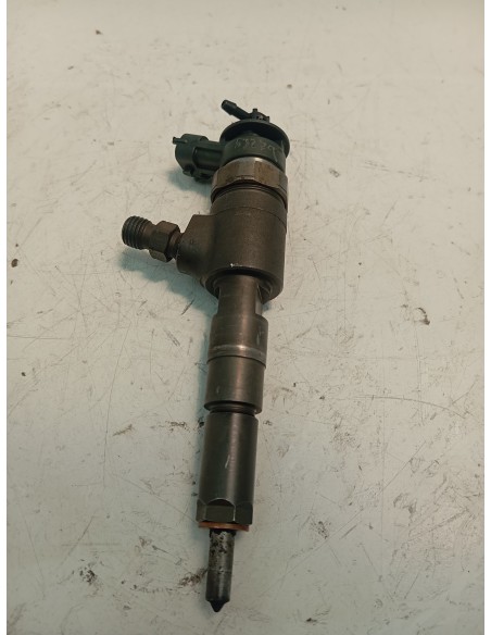 Recambio de inyector para citroën c3 1.4 hdi referencia OEM IAM 0445110135  