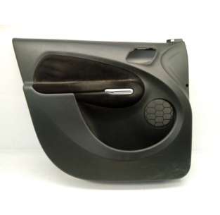 GUARNECIDO PUERTA DELANTERA...