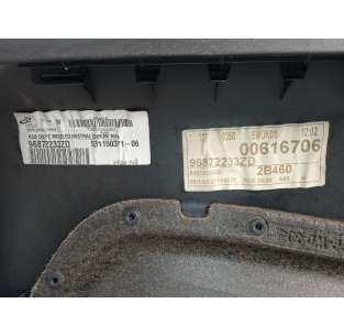 GUARNECIDO PUERTA TRASERA... 2