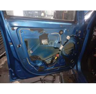 PUERTA DELANTERA IZQUIERDA...