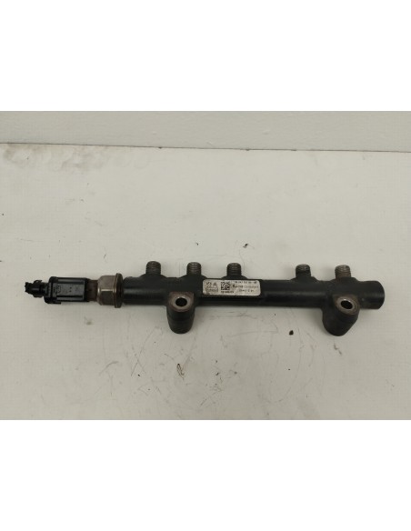Recambio de rampa inyectora para citroën c4 picasso live referencia OEM IAM 9804776780  