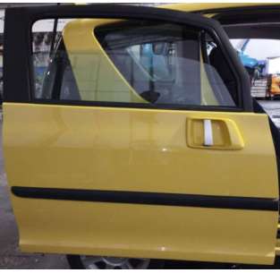 PUERTA DELANTERA DERECHA -...