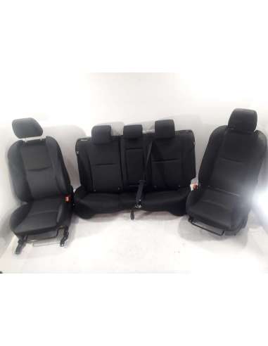 JUEGO ASIENTOS COMPLETO MAZDA 3...