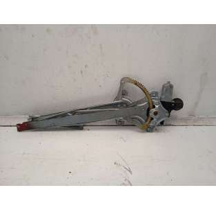 ELEVALUNAS DELANTERO...