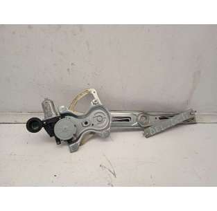 ELEVALUNAS DELANTERO... 2