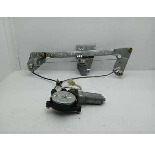 ELEVALUNAS TRASERO DERECHO...