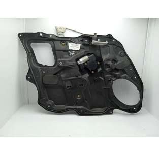 ELEVALUNAS DELANTERO...