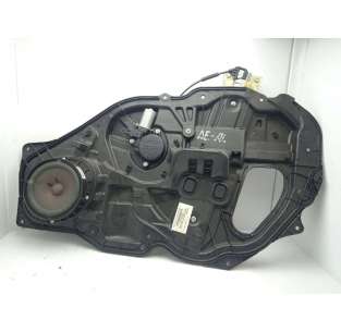 ELEVALUNAS DELANTERO...