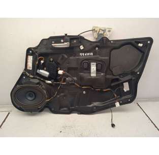 ELEVALUNAS DELANTERO...