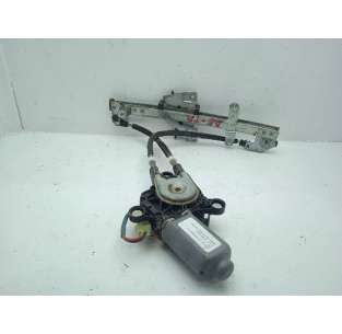 ELEVALUNAS TRASERO DERECHO...