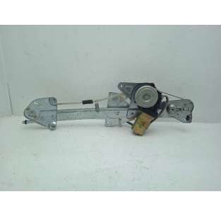 ELEVALUNAS TRASERO...