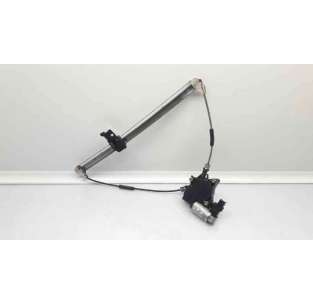 ELEVALUNAS TRASERO DERECHO...