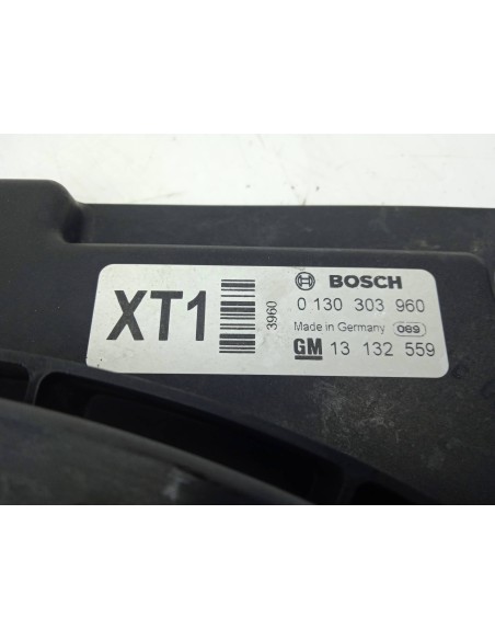 Recambio de electroventilador para opel zafira b 1.7 16v cdti referencia OEM IAM 13132559  