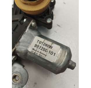 ELEVALUNAS DELANTERO... 2