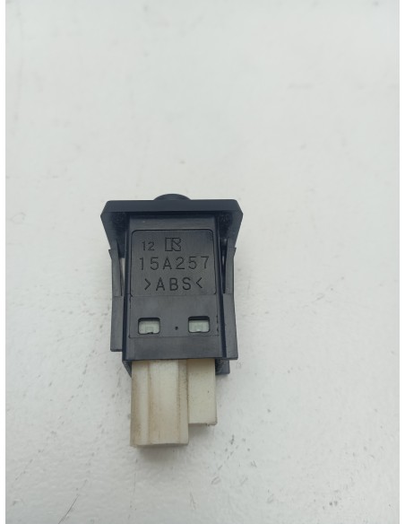 Recambio de modulo electronico para toyota prius+ eco referencia OEM IAM 15A257  