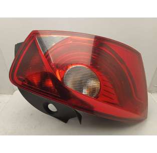 PILOTO TRASERO IZQUIERDO...