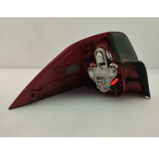 PILOTO TRASERO DERECHO... 2