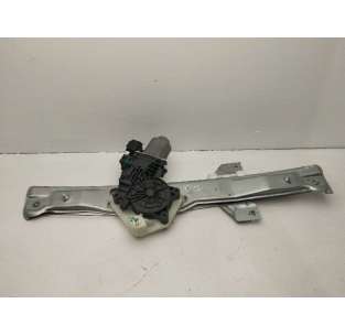 ELEVALUNAS DELANTERO...