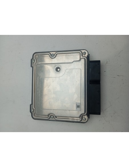 Recambio de centralita motor uce para volkswagen golf vii lim. gte referencia OEM IAM 04E907309F  