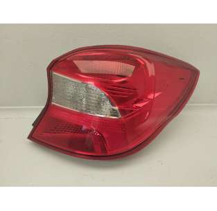 PILOTO TRASERO DERECHO FORD...