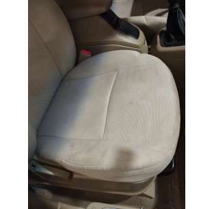 ASIENTO DELANTERO DERECHO... 2