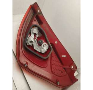 PILOTO TRASERO IZQUIERDO... 2