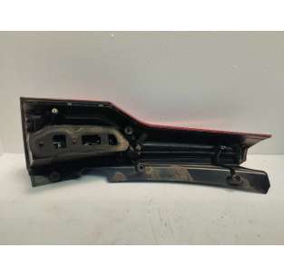 PILOTO TRASERO DERECHO... 2