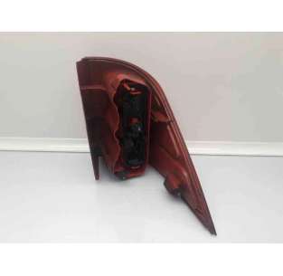 PILOTO TRASERO DERECHO... 2