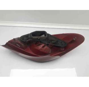 PILOTO TRASERO DERECHO... 2