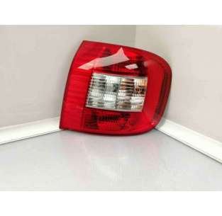 PILOTO TRASERO DERECHO FIAT...