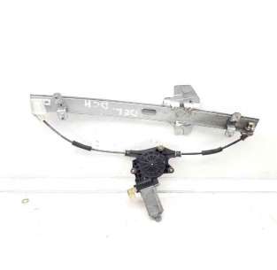 ELEVALUNAS DELANTERO...