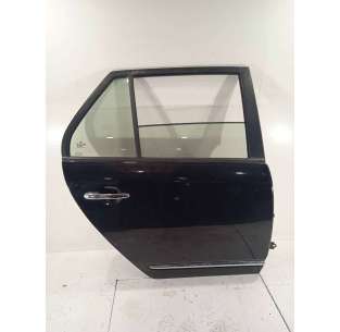 PUERTA TRASERA DERECHA KIA...