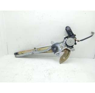 ELEVALUNAS DELANTERO...