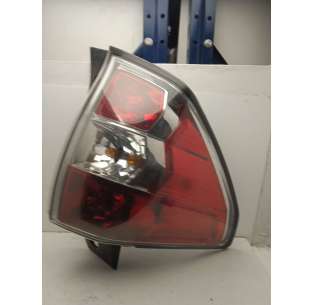 PILOTO TRASERO IZQUIERDO...