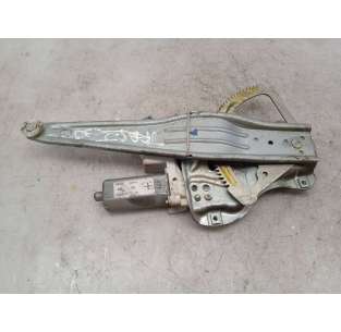 ELEVALUNAS TRASERO...