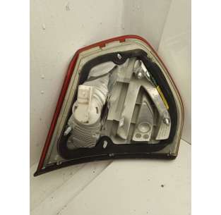 PILOTO TRASERO DERECHO... 2