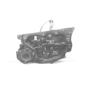 ELEVALUNAS DELANTERO...