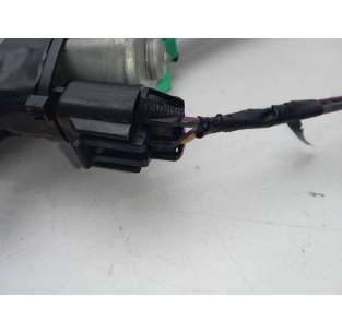 ELEVALUNAS DELANTERO... 2