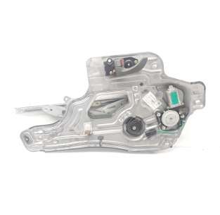 ELEVALUNAS DELANTERO...