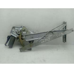 ELEVALUNAS DELANTERO...