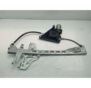 ELEVALUNAS DELANTERO...